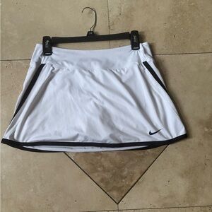Nike Dri-FIT White Tennis Skirt